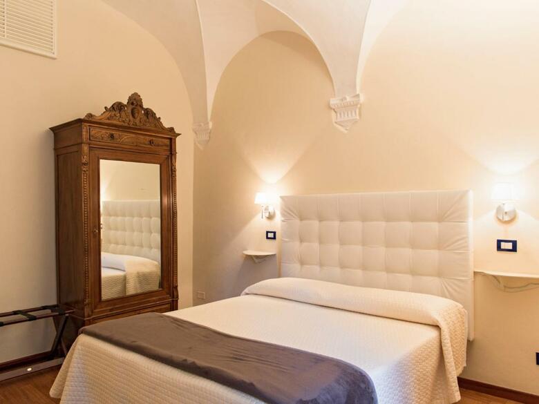Hostal B&B Quattro Cantoni