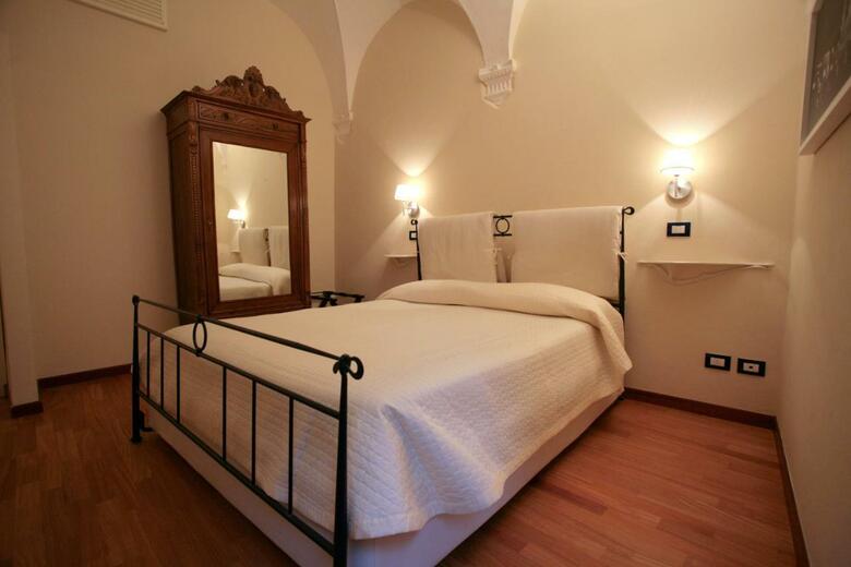 Hostal B&B Quattro Cantoni