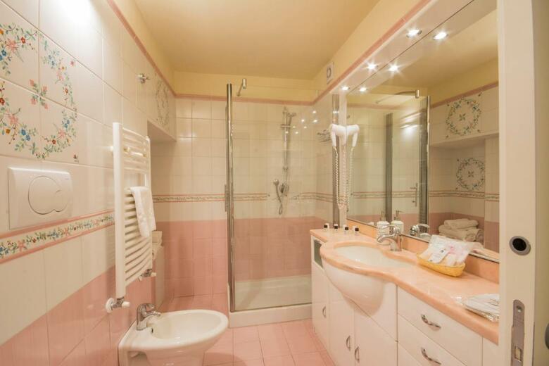 Hostal B&B Quattro Cantoni
