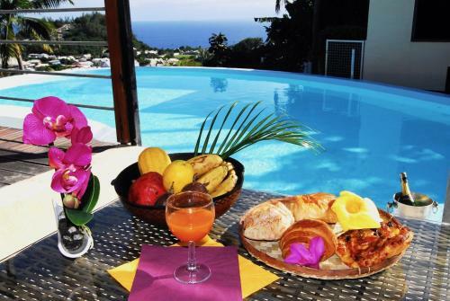 Suite Cr�ole Piment Zoizeau Pour 4 Pers Avec Piscine Priv�e
