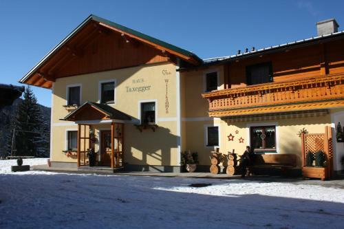Hostal Apparthaus Taxegger