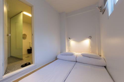 Hi 5 Hostel