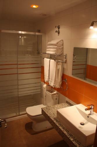 Bed & Breakfast Hostal La Ribera Del J�car