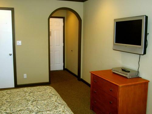Motel Deluxe Inn Redwood City