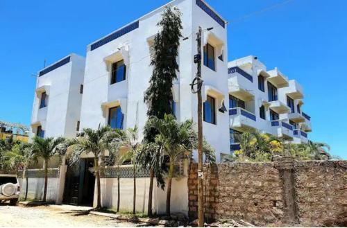 One Bedroom Beach Apartment/pool/free Wi-fi