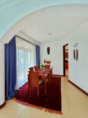 Tanisha Apartments