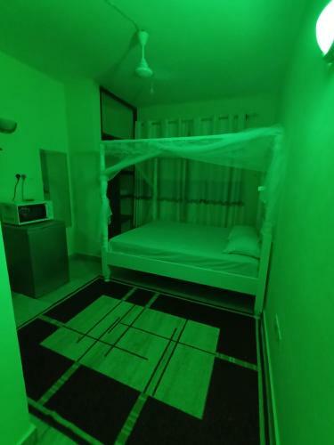 Clyde Studio Apartments