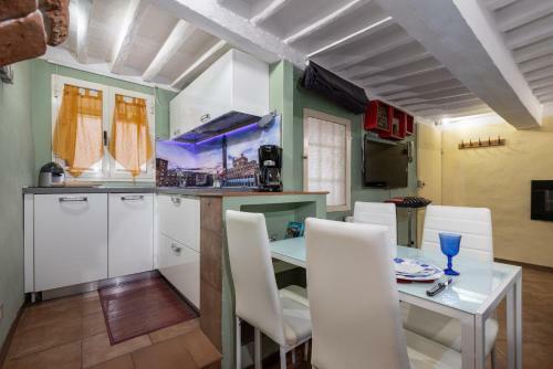 Apartamento Altido Stylish Flat For 4 With Balcony, Perfect Centre