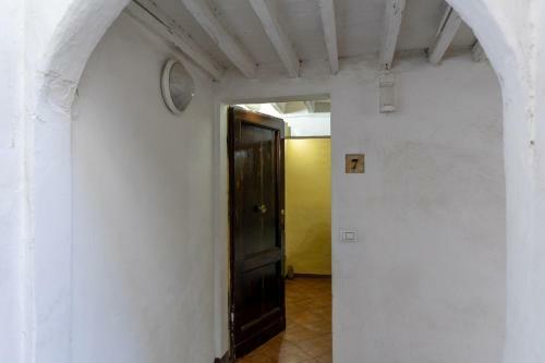 Apartamento Altido Stylish Flat For 4 With Balcony, Perfect Centre