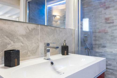 Apartamento Altido Stylish Flat For 4 With Balcony, Perfect Centre