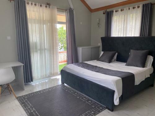 4 Bedroom Villa With A Pool