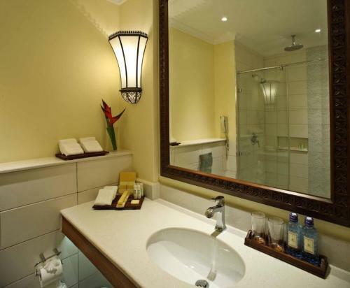 Hostal Room In Bb - Sarova Whitesands Beach Resort Spa 2