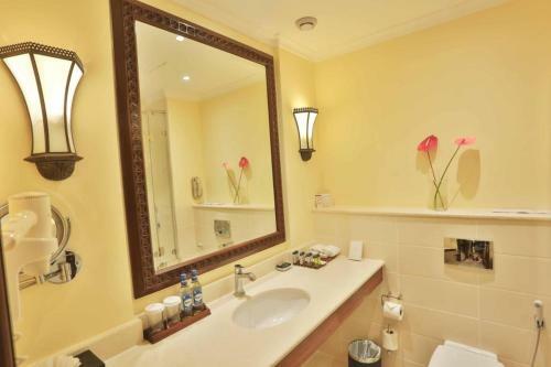 Hostal Room In Bb - Sarova Whitesands Beach Resort Spa 2