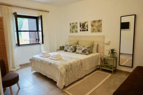 Hostal Sperlonga By The Sea