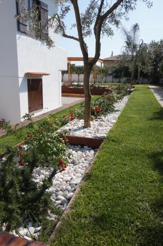 Hostal Sperlonga By The Sea