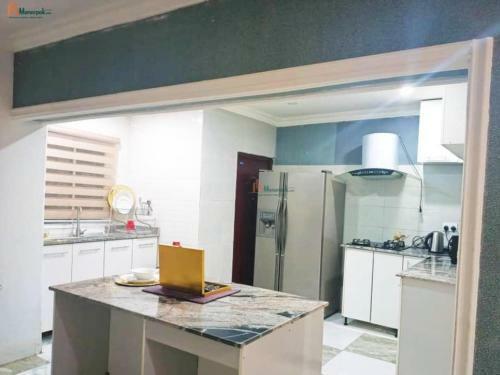 Beautiful 2 Bedroom Apartment