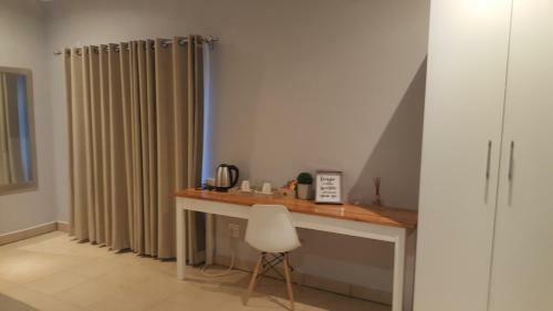 Hostal De Nest Guesthouse
