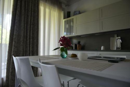 Sirmione Park View Luxury Apartments