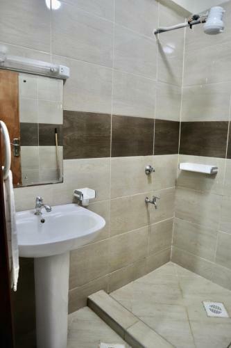 Apartamento Boujee On A Budget 2br Apt. With Wifi+netflix+lift