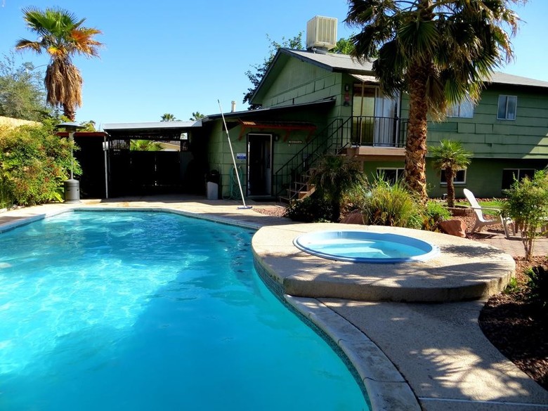 Vegas Oasis
