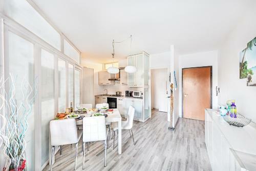 Artemisia 6 Apartment By Wonderful Italy