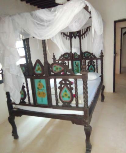 Bed & Breakfast Furaha House