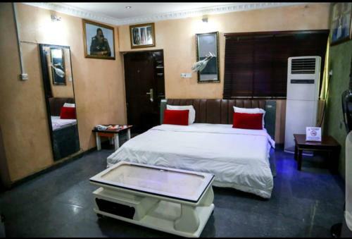First Laurel Hotels