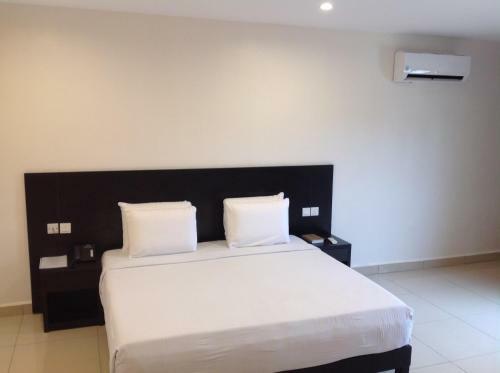 Adis Hotels Prime