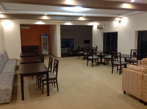Adis Hotels Prime