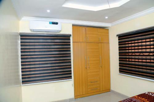 Home Away From Home 3 Bedroom Apartment. Ibadan
