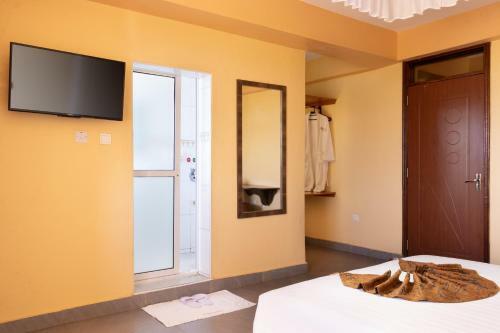 Eton Hotel