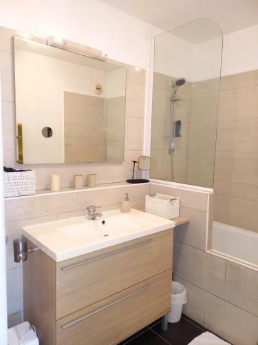 Apartamento Bel Appartement Avec Terrasse Proche Des Plages