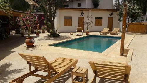 Bed & Breakfast B & B Teranga Warang