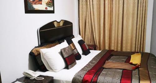 Golden Coast Hotel