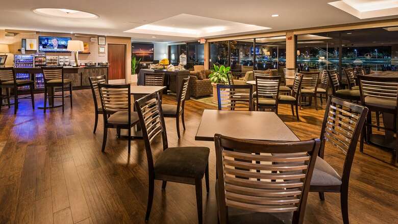 Best Western Plus Bayside Hotel