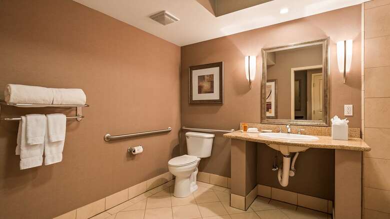 Best Western Plus Bayside Hotel