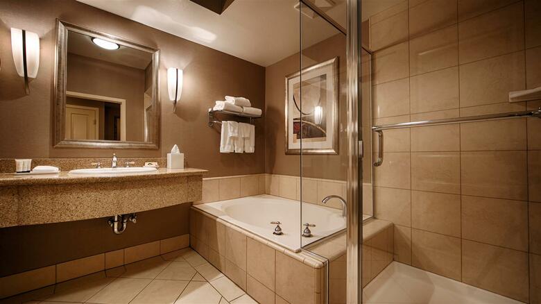 Best Western Plus Bayside Hotel