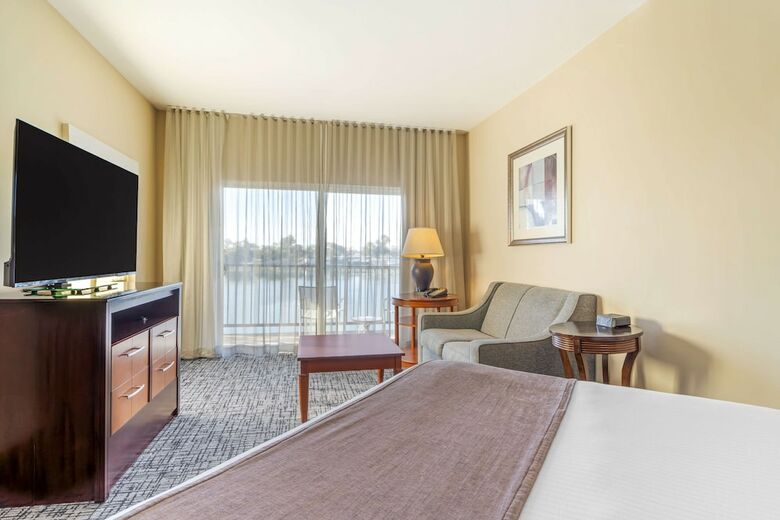 Best Western Plus Bayside Hotel