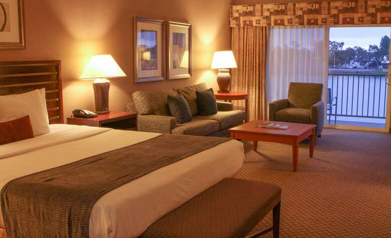 Best Western Plus Bayside Hotel