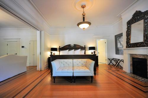 Hotel Bannerman Park Suites