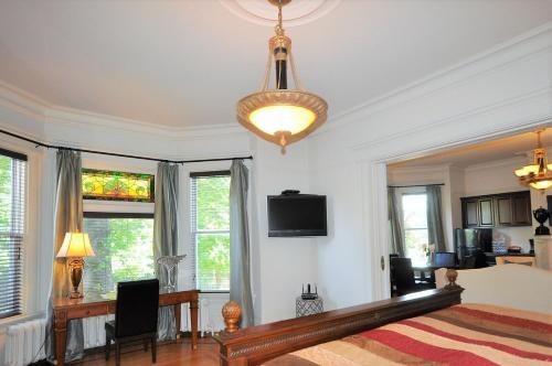 Hotel Bannerman Park Suites