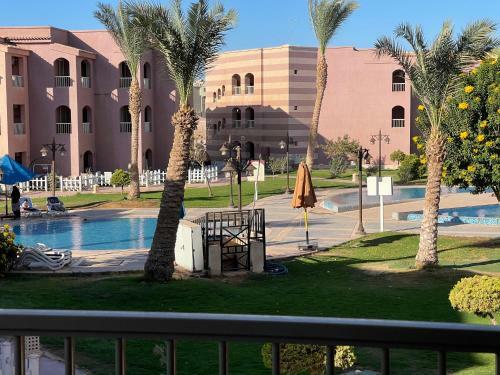 Porto South Beach Chalet, El Sokhna