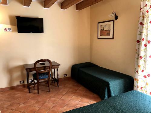 Apollo B&B