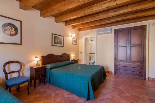 Apollo B&B