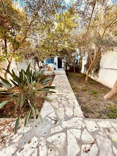 Cozy Duplex Near The Beach With Private Garden