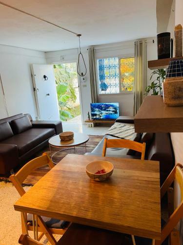Cozy Duplex Near The Beach With Private Garden