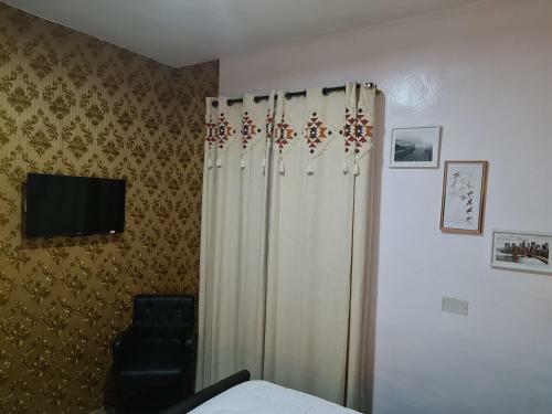 Palais Royale Hotel & Suites
