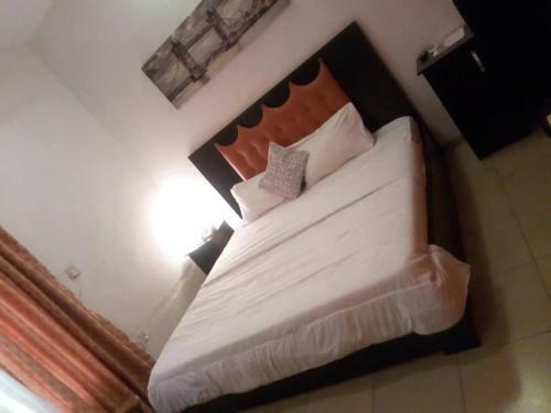 Palais Royale Hotel & Suites