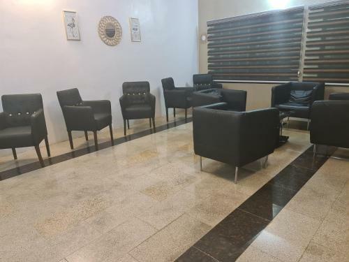 Palais Royale Hotel & Suites