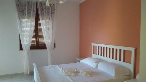 Bed & Breakfast Dreams Room